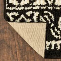 Broyhill Black & White Ornate Fascination Accent Rug -Home Improvement Sale 810557660 1