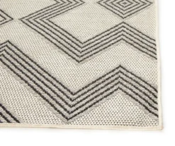 Broyhill Palermo White & Black Geometric Outdoor Area Rug -Home Improvement Sale 810586762 810586761 810586760 LawnNGarden Ecomm 090722 Roy A8 2